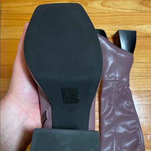 NWT Jeffrey Campbell Dauphin Knee-high Square-toe Heel Boots Size 10 Violet - Picture 13 of 16